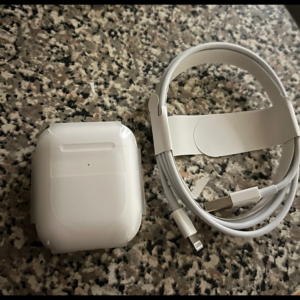 Apple Airpod 2nd generation like new